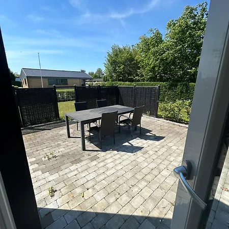 Lovely Downtown ビルン